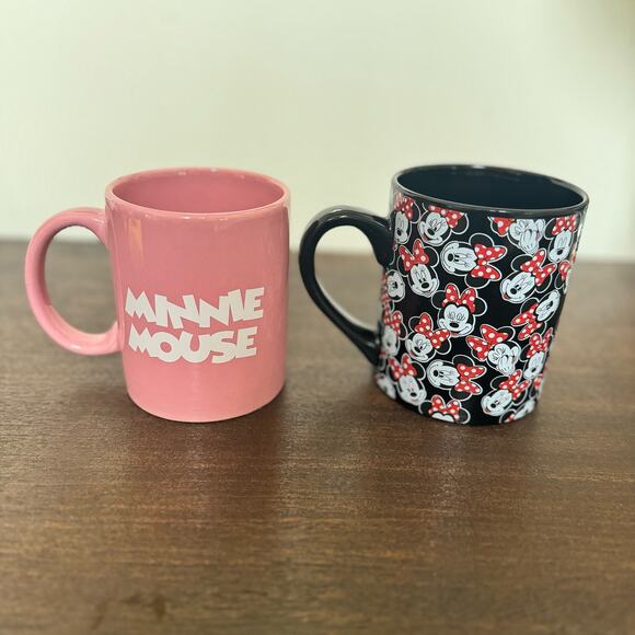 Minnie Mouse Mugs Set of 3 Disney Parks Disney Jerry Leigh Pink Black Red Cups - Picture 6 of 16